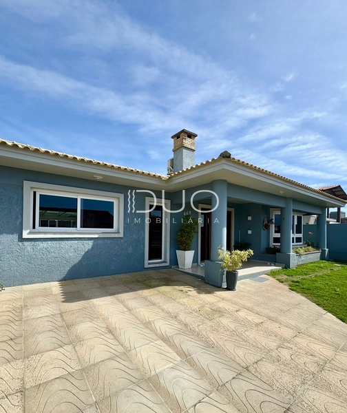 CASA EM XANGRI-LÁ: 2ª foto da galeria de imagens do imóvel