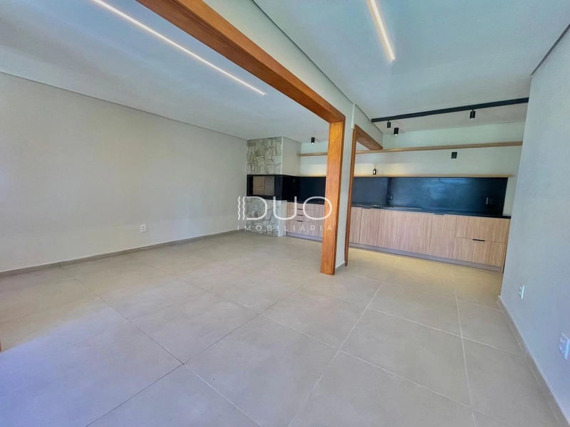 CASA NO CENTRO DE XANGRI-LÁ: 9ª foto da galeria de imagens do imóvel