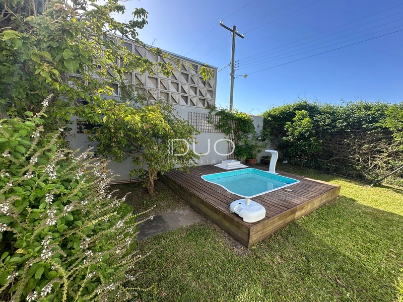 CASA EM XANGRI-LÁ: 6ª foto da galeria de imagens do imóvel