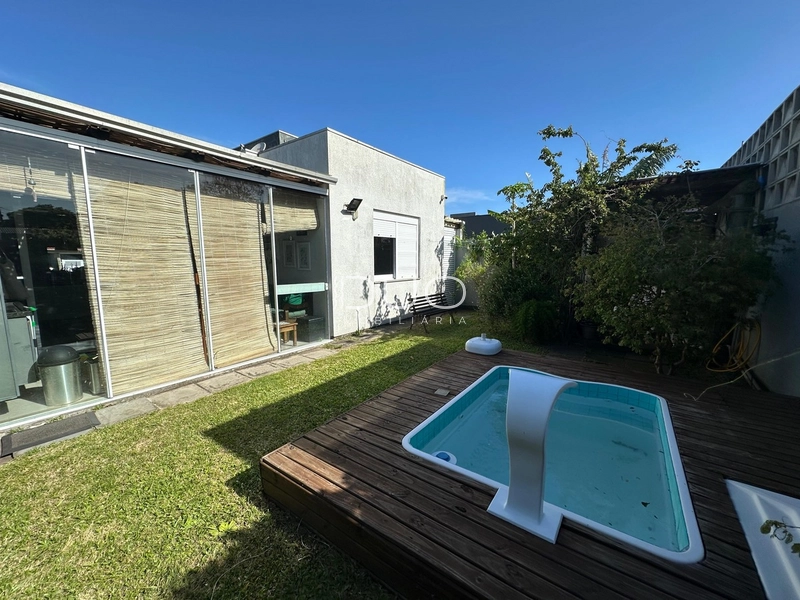 CASA EM XANGRI-LÁ: 7ª foto da galeria de imagens do imóvel