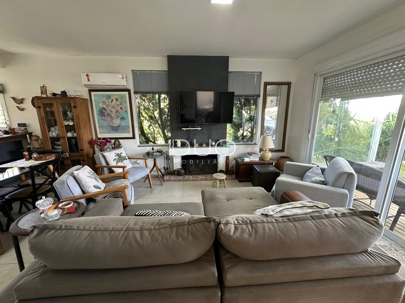 CASA EM XANGRI-LÁ: 13ª foto da galeria de imagens do imóvel