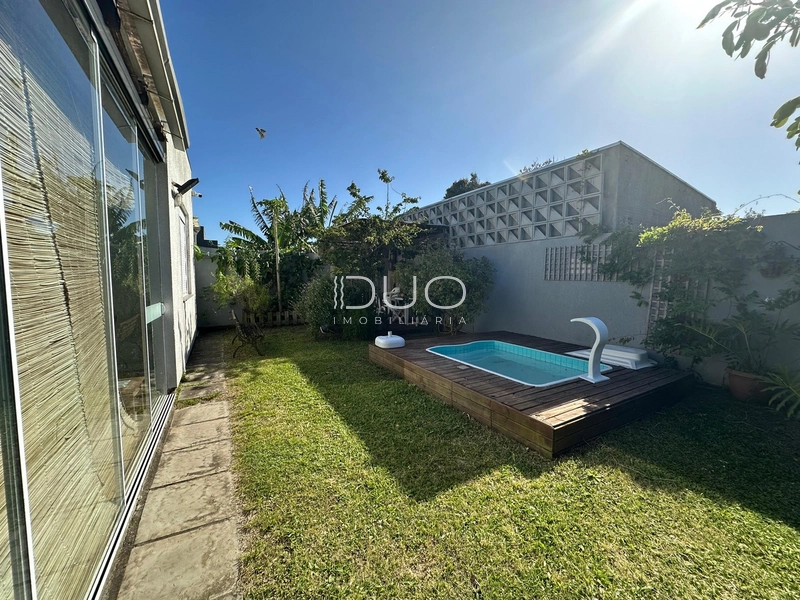 CASA EM XANGRI-LÁ: 5ª foto da galeria de imagens do imóvel