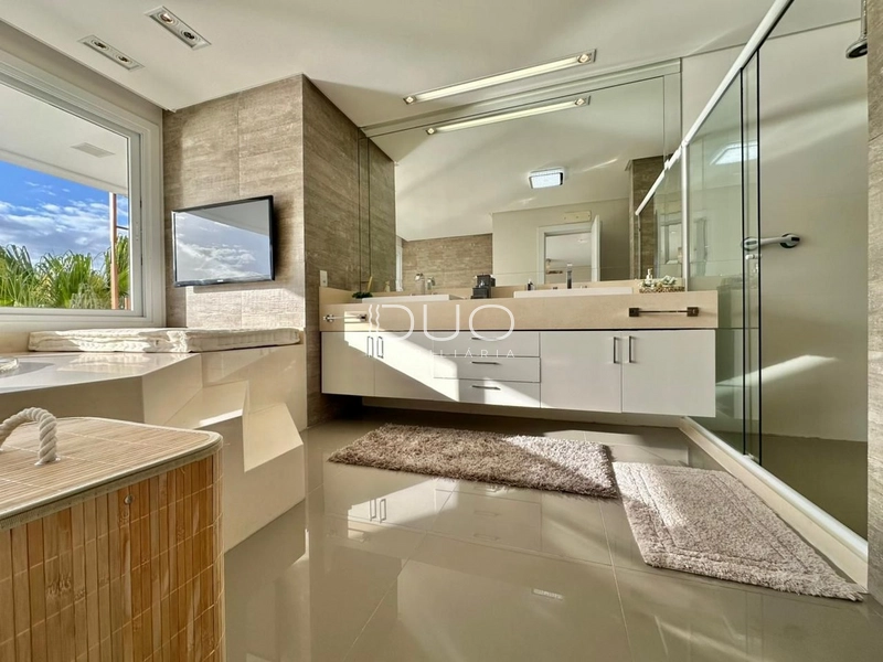 SOBRADO NO CONDOMÍNIO ENSEADA LAGOS EM XANGRI-LÁ: 41ª foto da galeria de imagens do imóvel