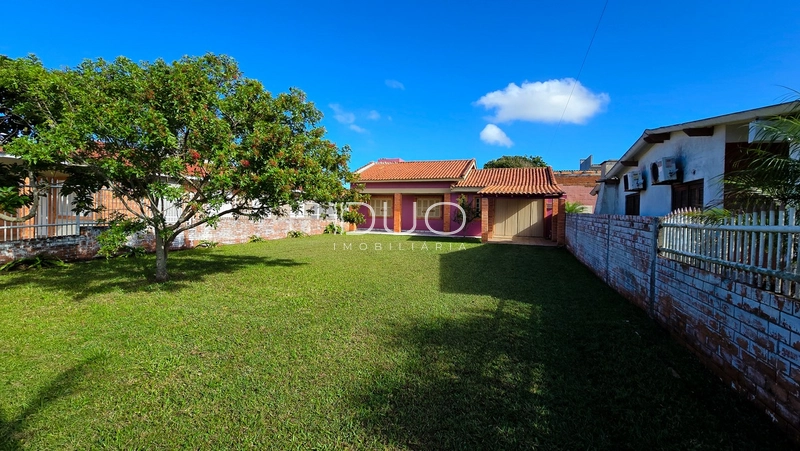 CASA EM XANGRI-LÁ: 4ª foto da galeria de imagens do imóvel