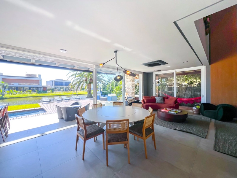 CASA COM 5 DORMITÓRIOS NO CONDOMÍNIO VILLAGIO DE ATLANTIDA: 7ª foto da galeria de imagens do imóvel