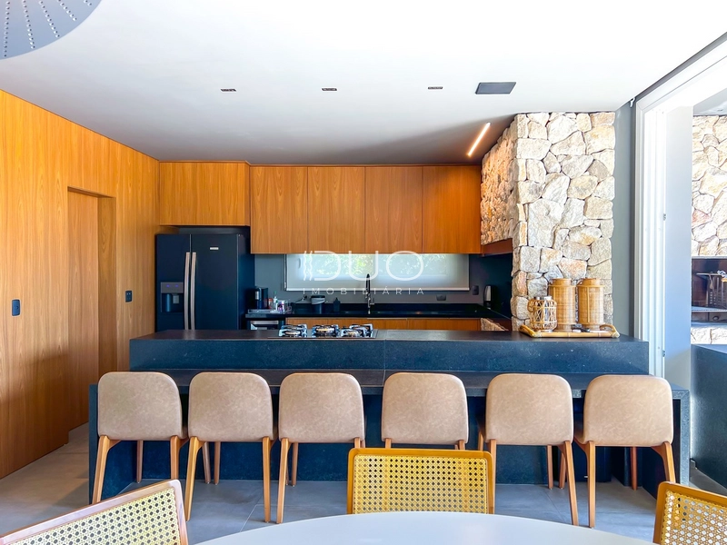 CASA COM 5 DORMITÓRIOS NO CONDOMÍNIO VILLAGIO DE ATLANTIDA: 8ª foto da galeria de imagens do imóvel