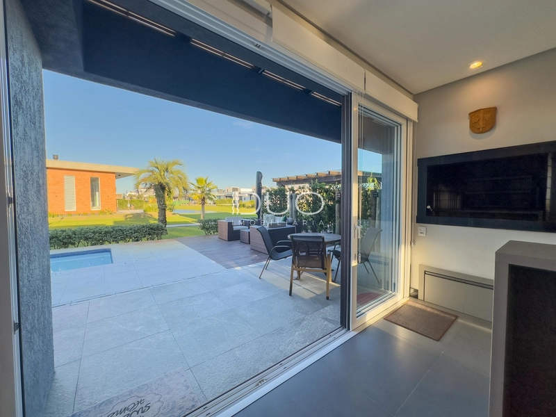 CASA COM 4 DORMITÓRIOS NO CONDOMÍNIO RIVIERA: 7ª foto da galeria de imagens do imóvel