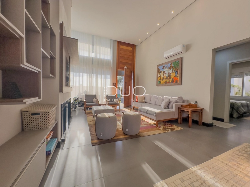 CASA COM 4 DORMITÓRIOS NO CONDOMÍNIO RIVIERA: 4ª foto da galeria de imagens do imóvel