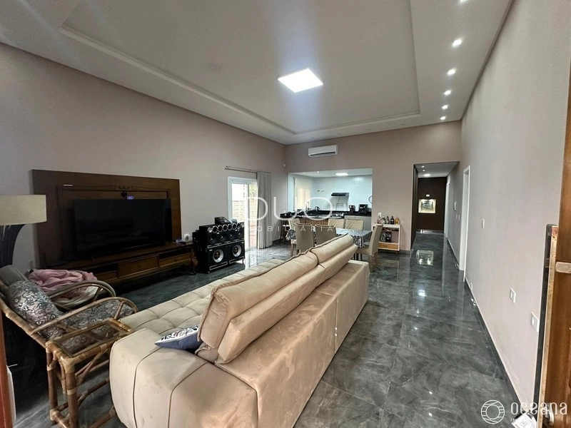 CASA COM 3 DORMITÓRIOS EM XANGRI-LÁ: 2ª foto da galeria de imagens do imóvel