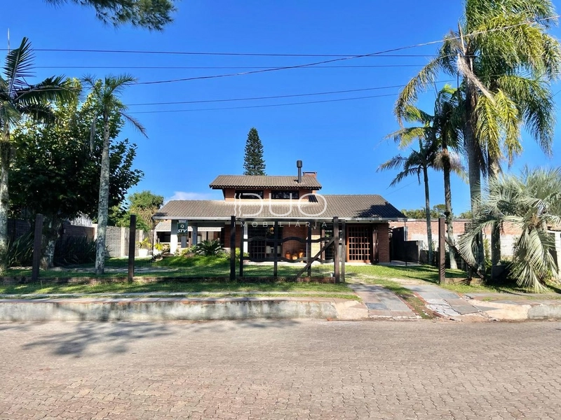 SOBRADO EM XANGRI-LÁ: 2ª foto da galeria de imagens do imóvel