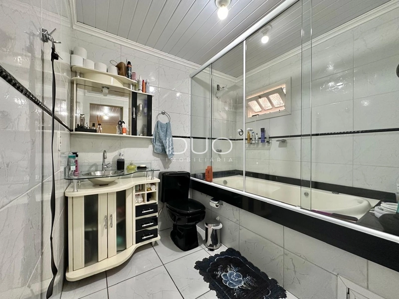 CASA EM XANGRI-LÁ: 22ª foto da galeria de imagens do imóvel