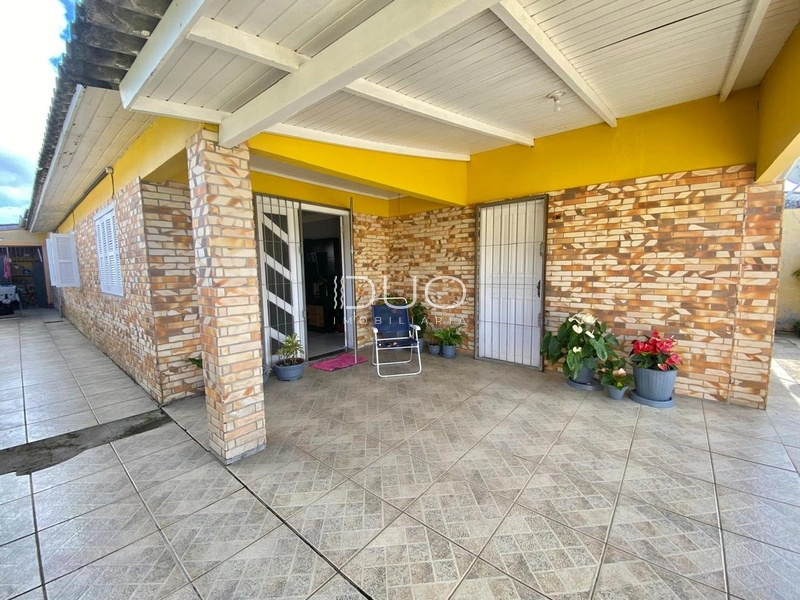 CASA EM XANGRI-LÁ: 5ª foto da galeria de imagens do imóvel