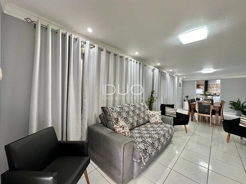 CASA EM XANGRI-LÁ: 8ª foto da galeria de imagens do imóvel