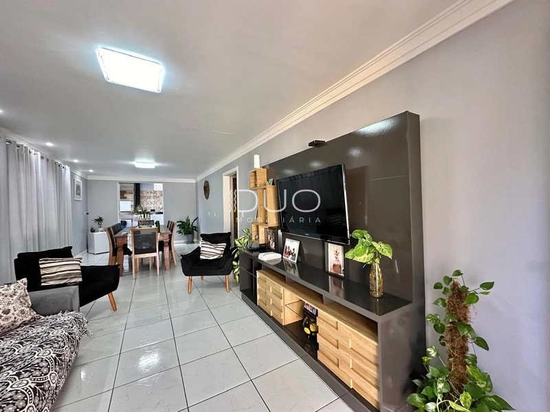 CASA EM XANGRI-LÁ: 6ª foto da galeria de imagens do imóvel