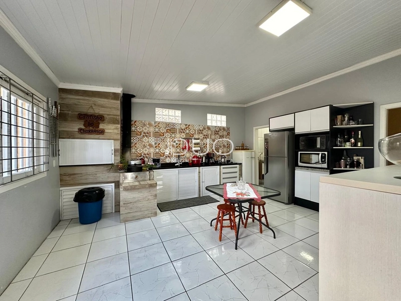 CASA EM XANGRI-LÁ: 14ª foto da galeria de imagens do imóvel