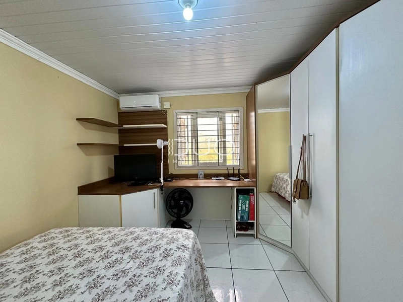 CASA EM XANGRI-LÁ: 20ª foto da galeria de imagens do imóvel