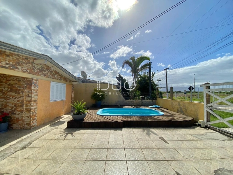 CASA EM XANGRI-LÁ: 4ª foto da galeria de imagens do imóvel