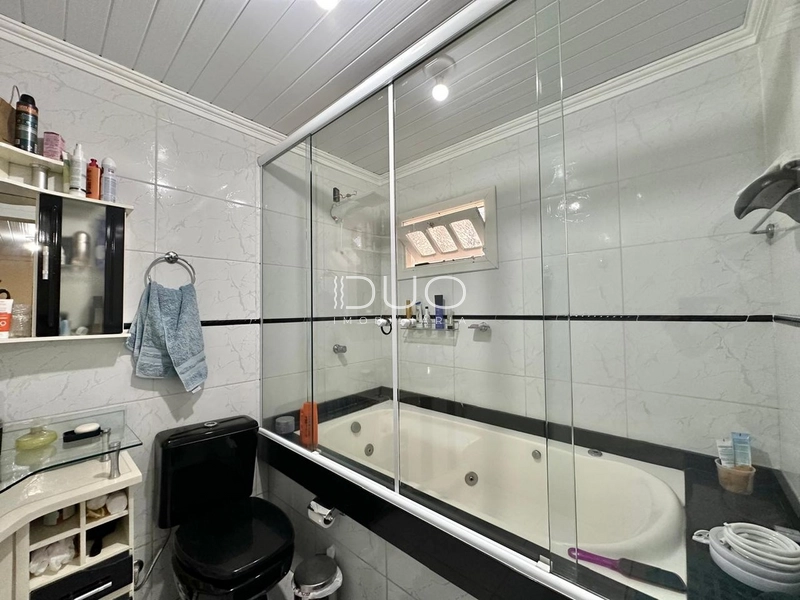 CASA EM XANGRI-LÁ: 23ª foto da galeria de imagens do imóvel