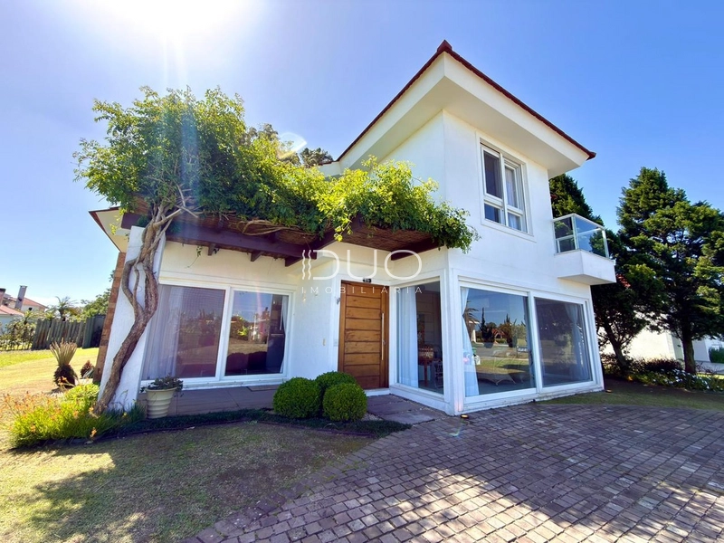 CASA NO CONDOMÍNIO GREEN VILLAGE EM XANGRI-LÁ