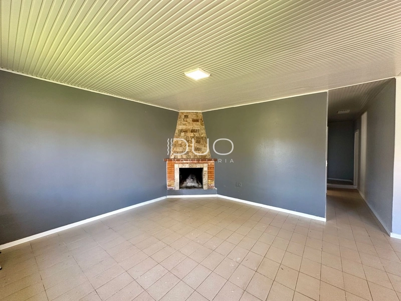 CASA EM XANGRI-LÁ: 5ª foto da galeria de imagens do imóvel