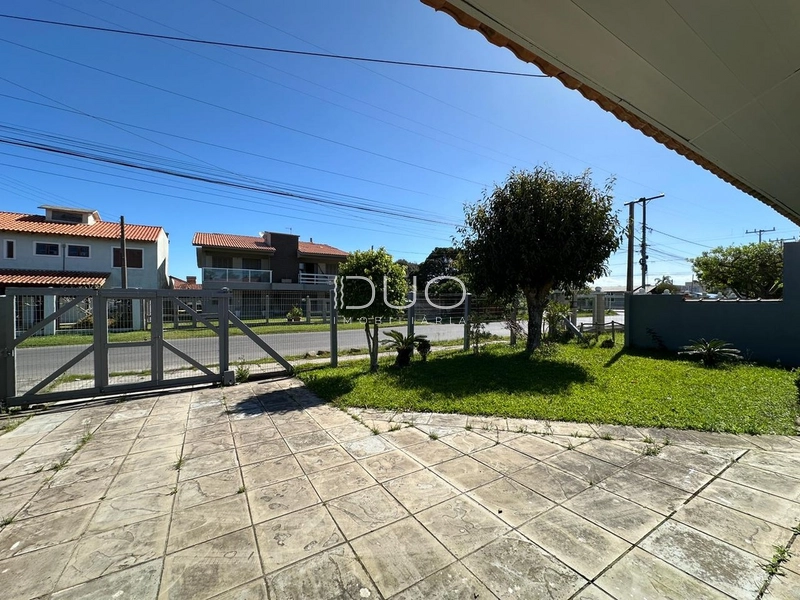 CASA EM XANGRI-LÁ: 4ª foto da galeria de imagens do imóvel