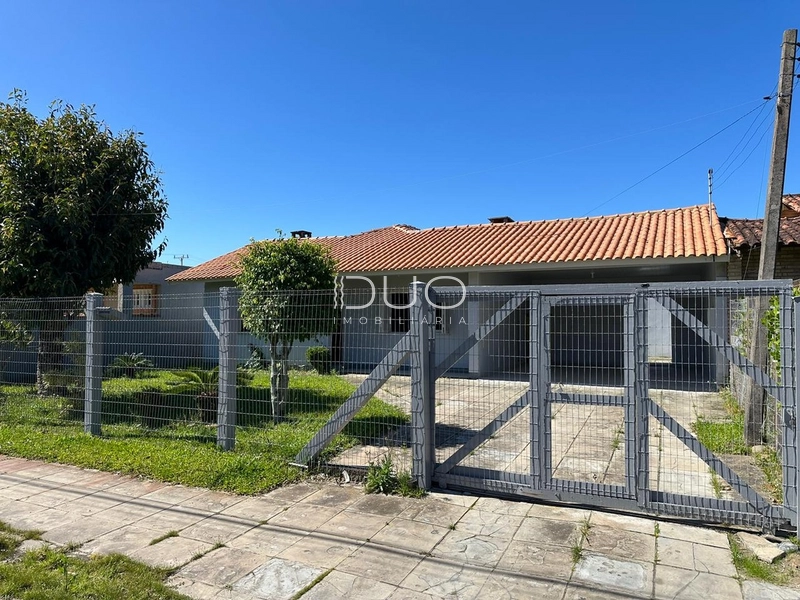 CASA EM XANGRI-LÁ: 3ª foto da galeria de imagens do imóvel