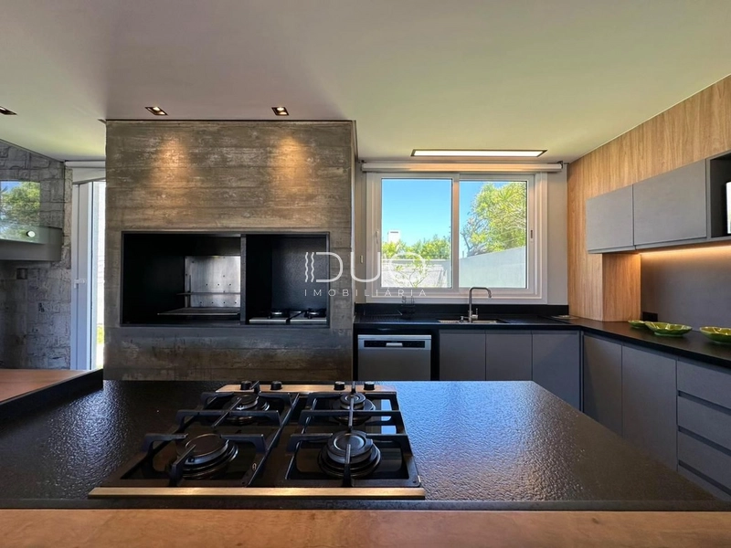 CASA NO BAIRRO REMANSO EM XANGRI-LÁ: 10ª foto da galeria de imagens do imóvel