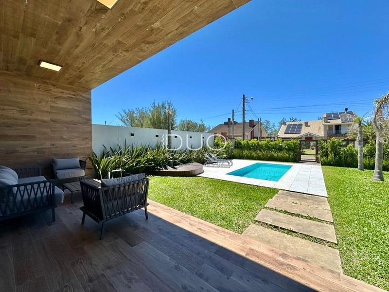 CASA NO BAIRRO REMANSO EM XANGRI-LÁ: 2ª foto da galeria de imagens do imóvel