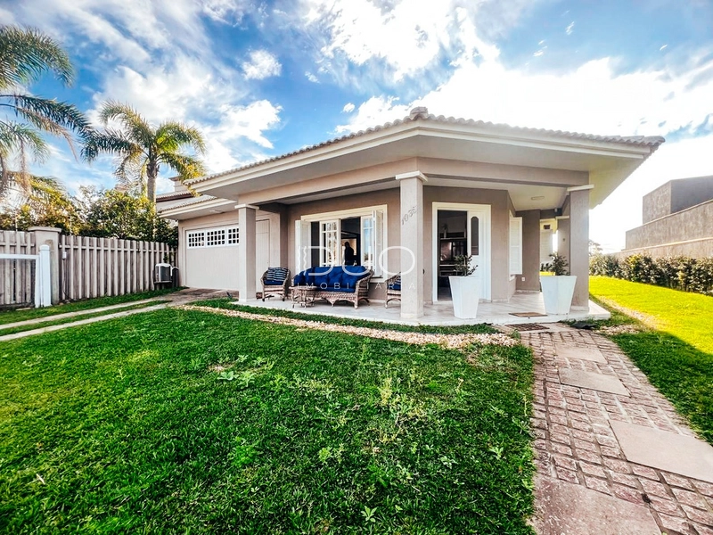 CASA COM 3 DORMITÓRIOS EM CAPÃO DA CANOA