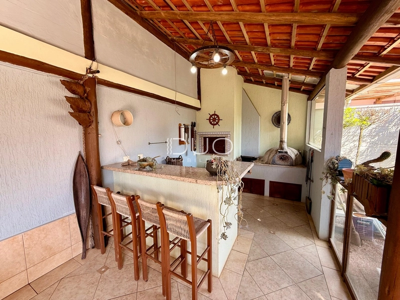 CASA EM XANGRI-LÁ: 12ª foto da galeria de imagens do imóvel