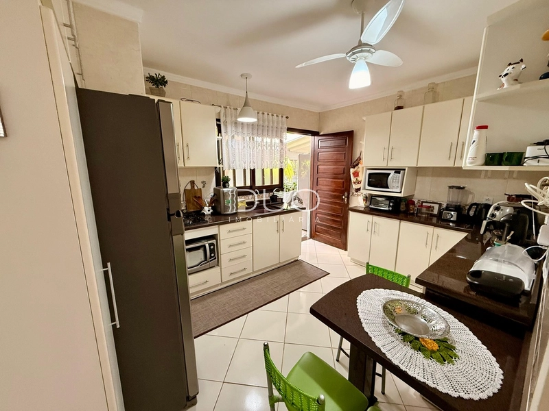 CASA EM XANGRI-LÁ: 6ª foto da galeria de imagens do imóvel