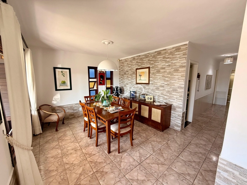 CASA EM XANGRI-LÁ: 5ª foto da galeria de imagens do imóvel