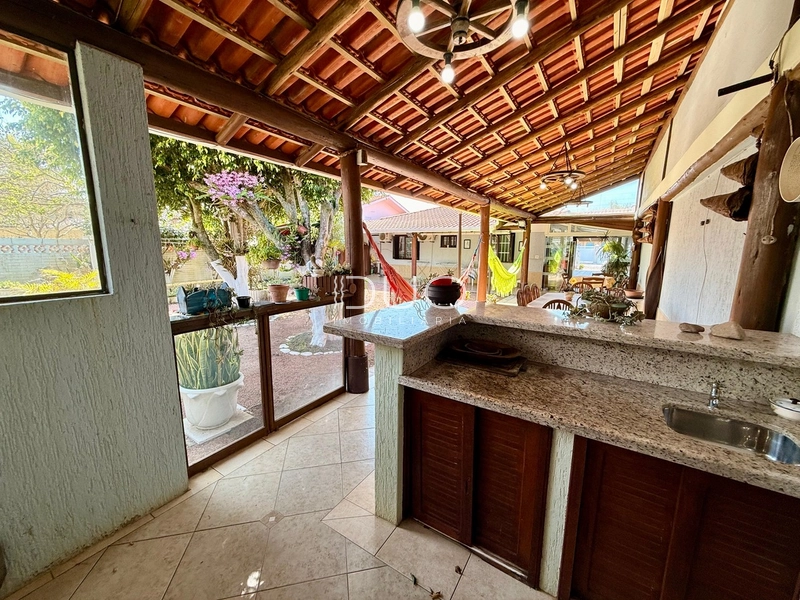 CASA EM XANGRI-LÁ: 13ª foto da galeria de imagens do imóvel