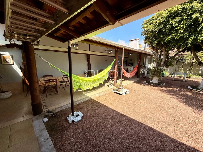 CASA EM XANGRI-LÁ: 14ª foto da galeria de imagens do imóvel