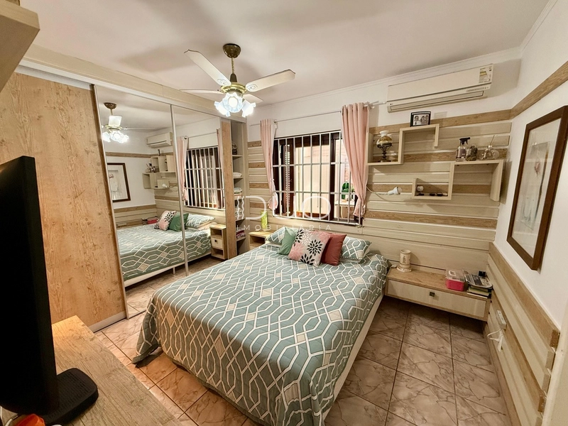 CASA EM XANGRI-LÁ: 17ª foto da galeria de imagens do imóvel