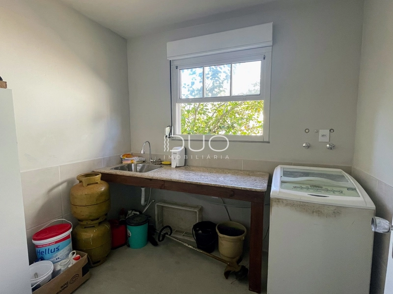 CASA COM 3 SUÍTES NO CENTRO DE XANGRI-LÁ: 24ª foto da galeria de imagens do imóvel