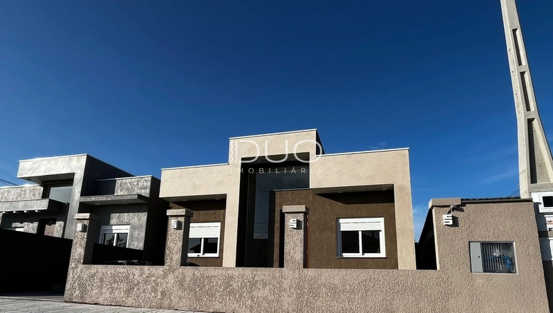 CASA EM XANGRI-LÁ: 2ª foto da galeria de imagens do imóvel