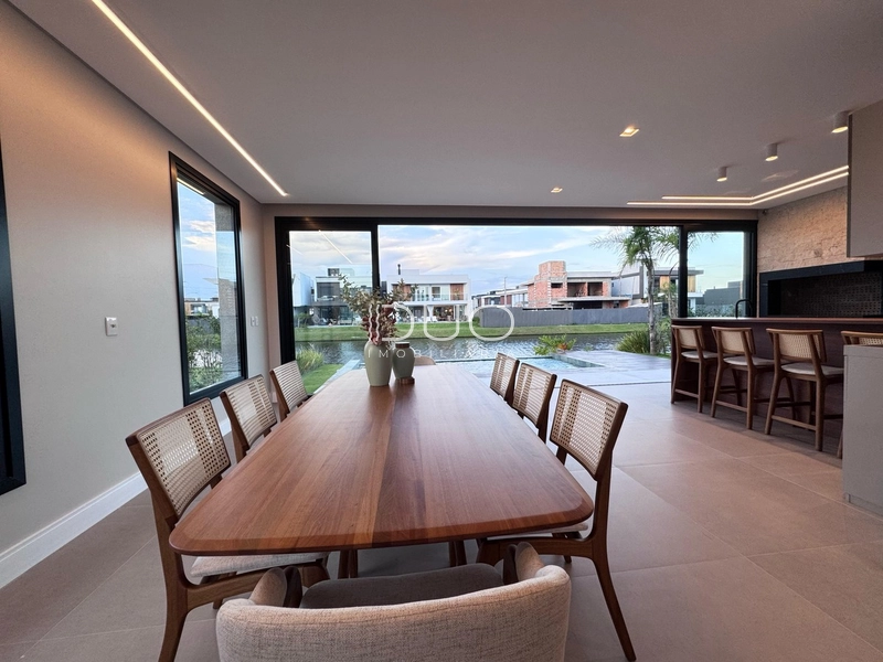 CASA NO CONDOMÍNIO SUNSET EM XANGRI-LÁ: 6ª foto da galeria de imagens do imóvel