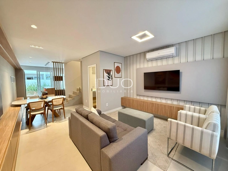 SOBRADO NO CONDOMÍNIO MURANO EM CAPÃO DA CANOA