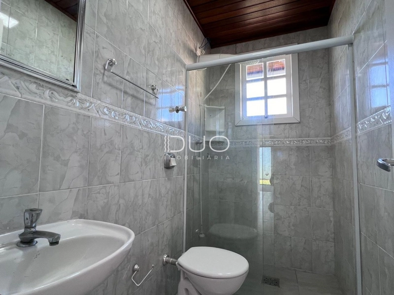 CASA 04 DORMITÓRIOS EM XANGRI-LÁ: 4ª foto da galeria de imagens do imóvel