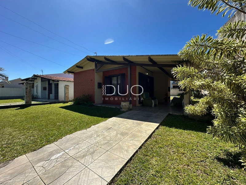 CASA EM XANGRI-LÁ: 2ª foto da galeria de imagens do imóvel