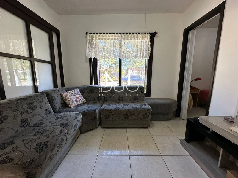 CASA EM XANGRI-LÁ: 3ª foto da galeria de imagens do imóvel