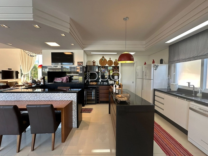 SOBRADO NO CONDOMÍNIO ENSEADA LAGOS EM XANGRI-LÁ: 10ª foto da galeria de imagens do imóvel