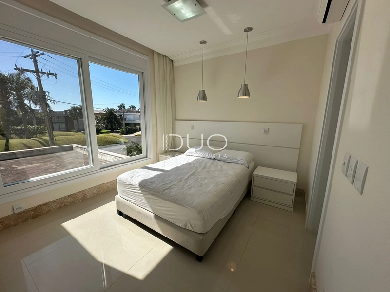 SOBRADO NO CONDOMÍNIO ENSEADA LAGOS EM XANGRI-LÁ: 26ª foto da galeria de imagens do imóvel