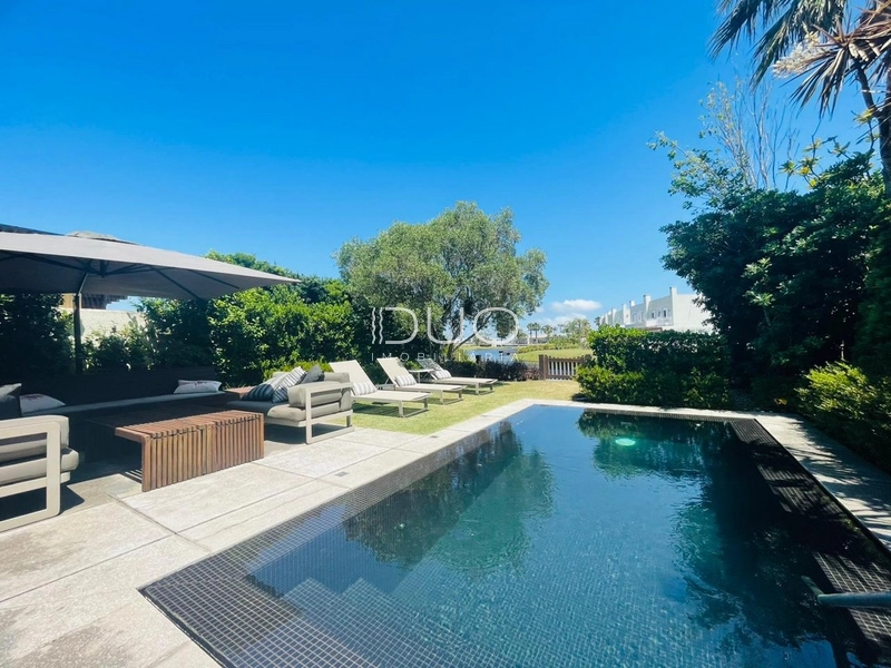 SOBRADO NO CONDOMÍNIO PATEO MARBELLA EM XANGRI-LÁ: 27ª foto da galeria de imagens do imóvel