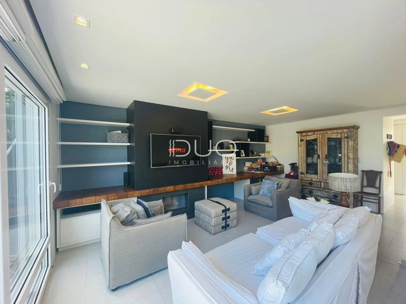 SOBRADO NO CONDOMÍNIO PATEO MARBELLA EM XANGRI-LÁ: 7ª foto da galeria de imagens do imóvel