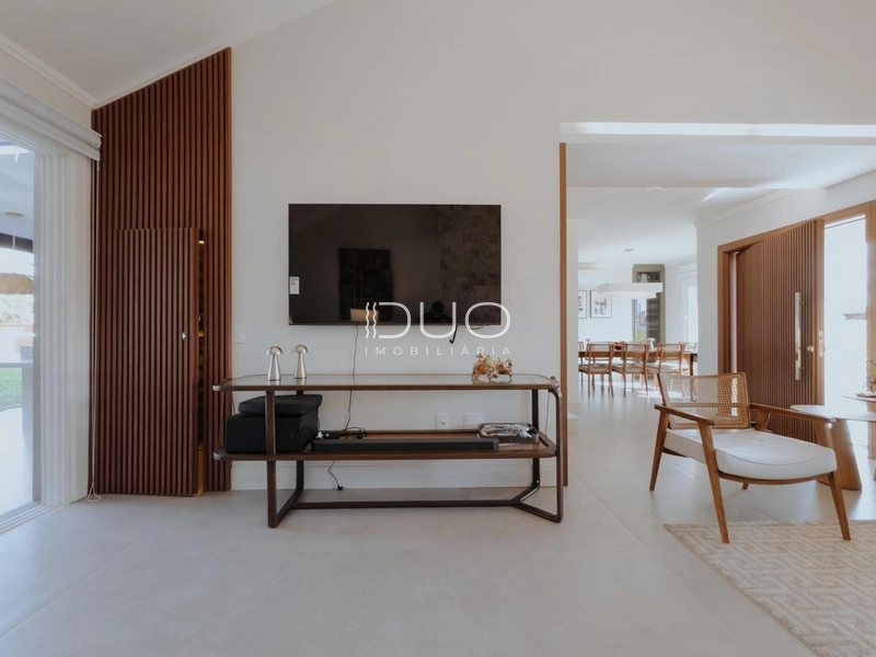 SOBRADO COM 3 SUÍTES EM XANGRI-LÁ: 7ª foto da galeria de imagens do imóvel