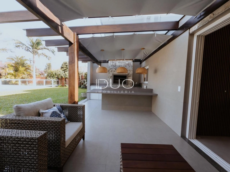 SOBRADO COM 3 SUÍTES EM XANGRI-LÁ: 18ª foto da galeria de imagens do imóvel