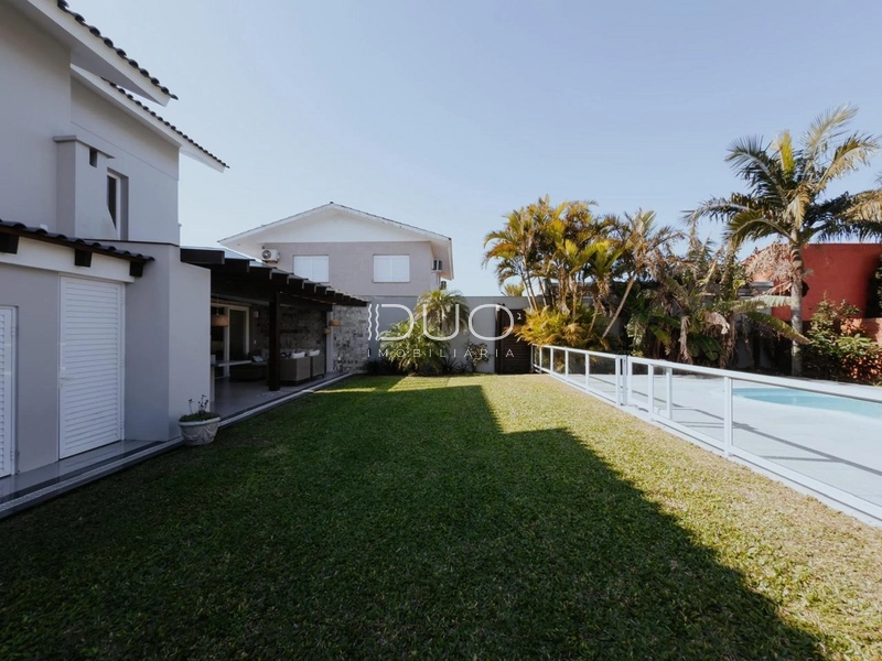 SOBRADO COM 3 SUÍTES EM XANGRI-LÁ: 20ª foto da galeria de imagens do imóvel