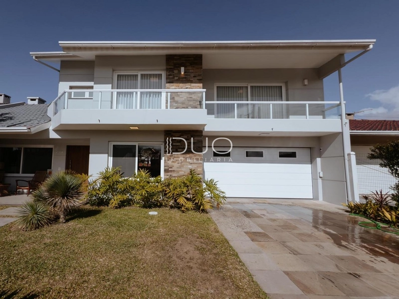 SOBRADO COM 3 SUÍTES EM XANGRI-LÁ